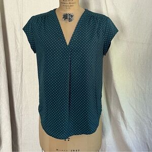 fun2fun Lilian V-Neck Blouse